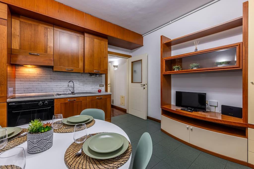 Close To Duomo Lovely City Center Flat Leilighet Milano Eksteriør bilde