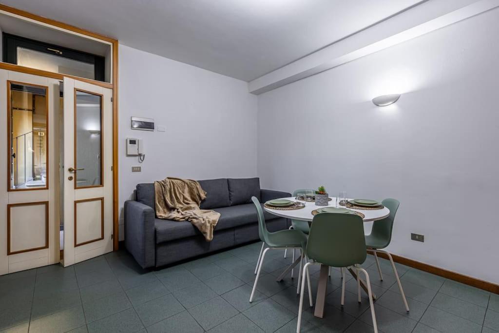 Close To Duomo Lovely City Center Flat Leilighet Milano Eksteriør bilde