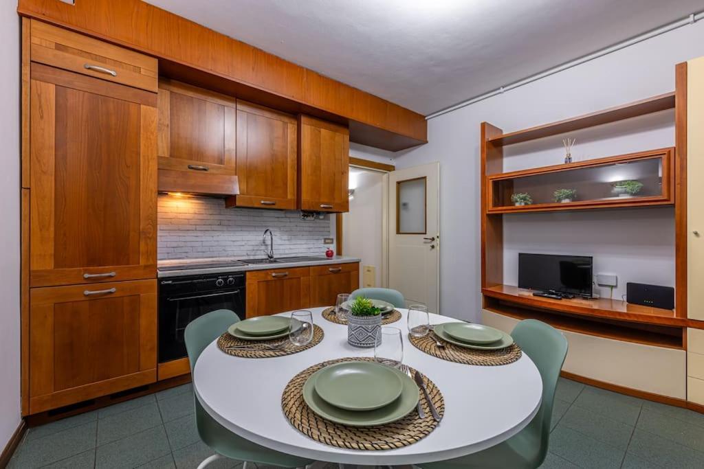 Close To Duomo Lovely City Center Flat Leilighet Milano Eksteriør bilde